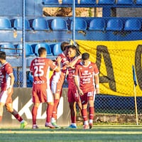 El “Trico” festeja arriba y ahora a esperar...