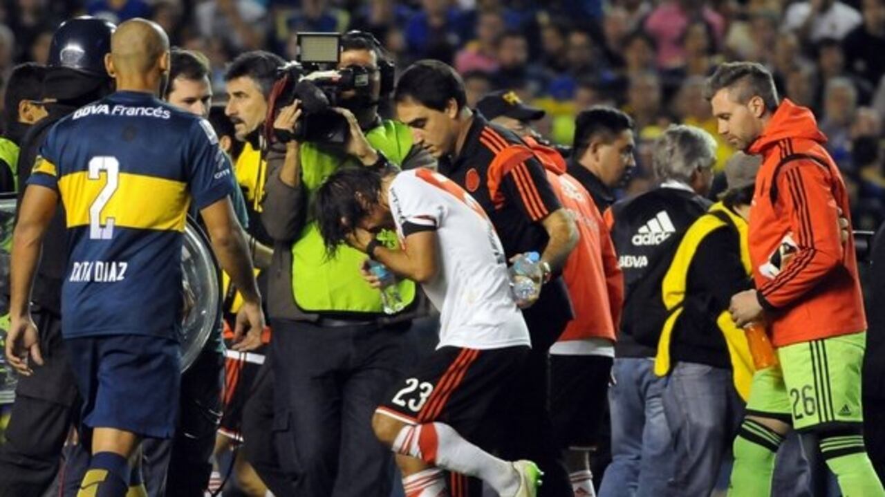 En el 2015 River eliminó a Boca tras presentar protesta cuando un hincha de Boca arrojó gas pimienta a los peloteros “millonarios”.