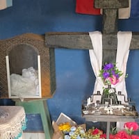 La cruz de los milagros donde también hablan de “póra”