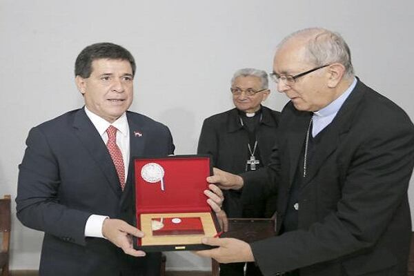 Conferencia Episcopal agradeció apoyo del Presidente Cartes durante la visita papal