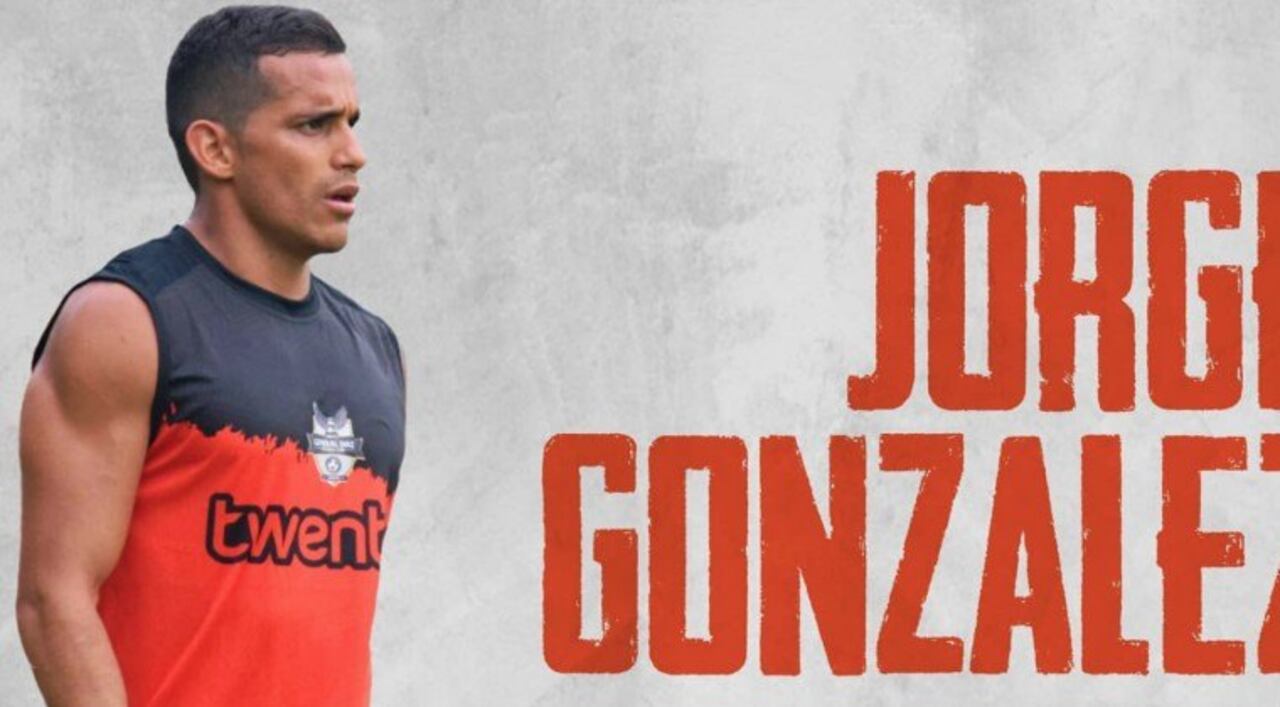 Actualmente juega en General Díaz.