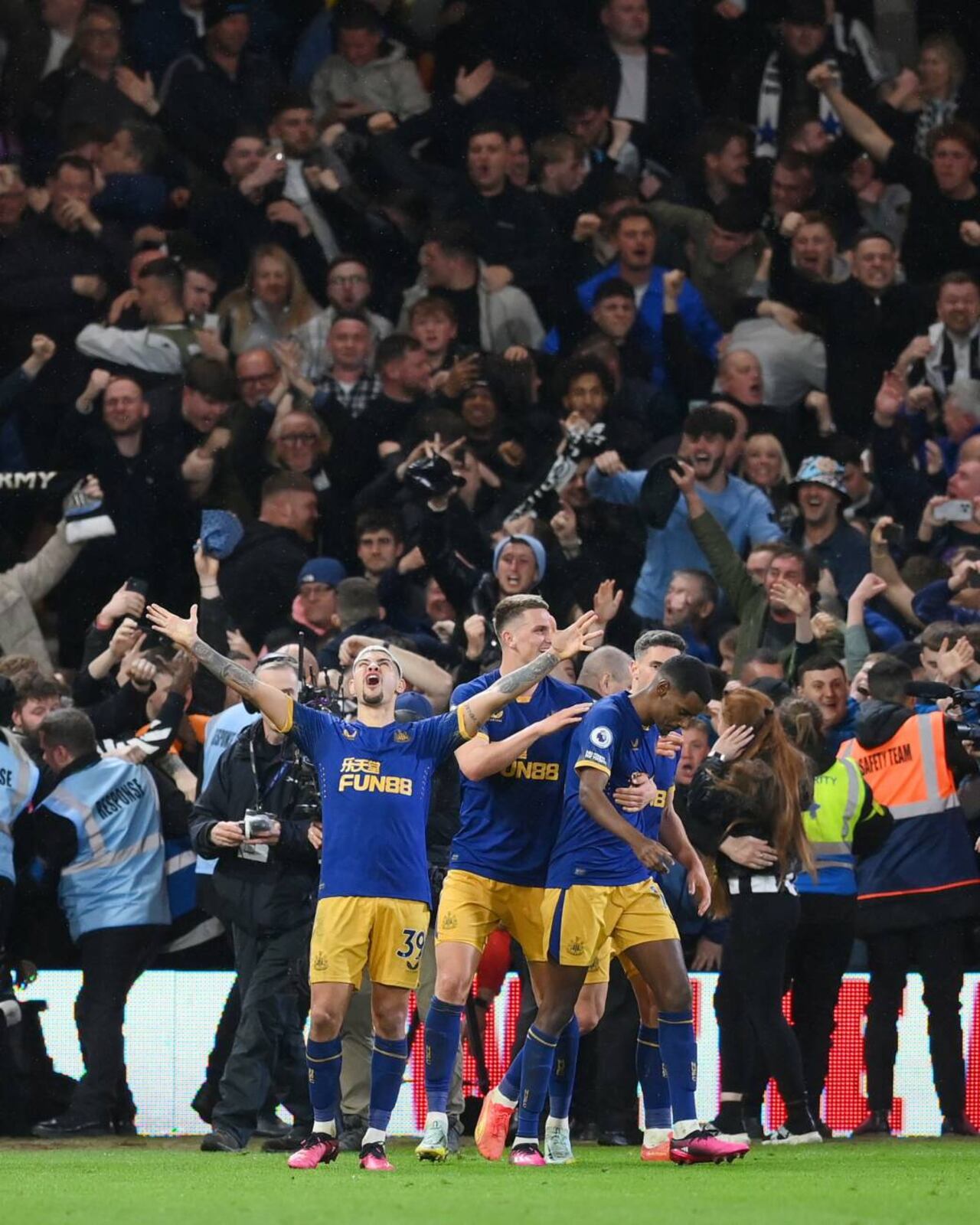 Foto (@NUFC)