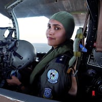 Del sueño de niña a hacer historia: es la primera mujer piloto de combate en volar un Super Tucano