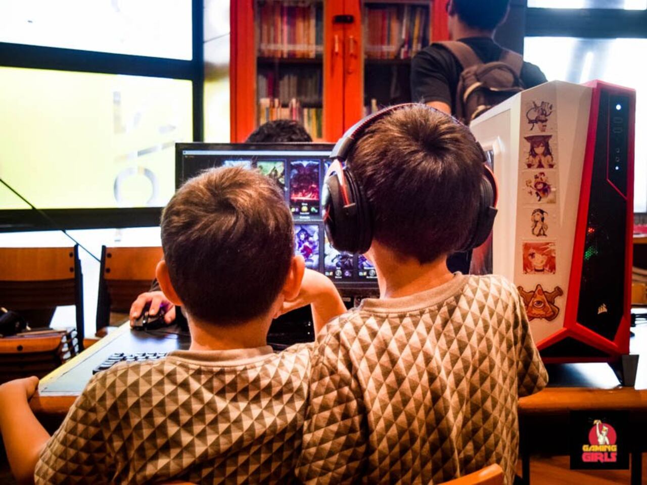 Los más peques se animan ya a dar sus primeros pasos en los videojuegos.