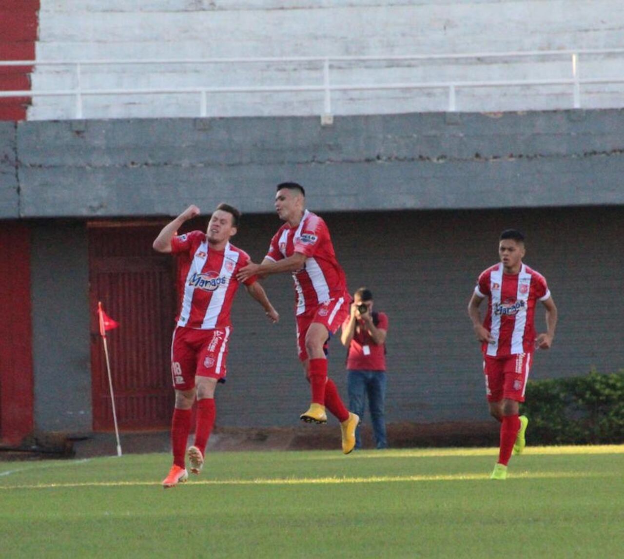 Rodney Pedrozo abrió el marcador en la primera mitad para Corrales.