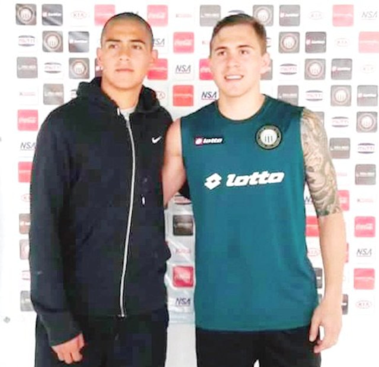Unidos, como siempre, Alejandro y Robert.