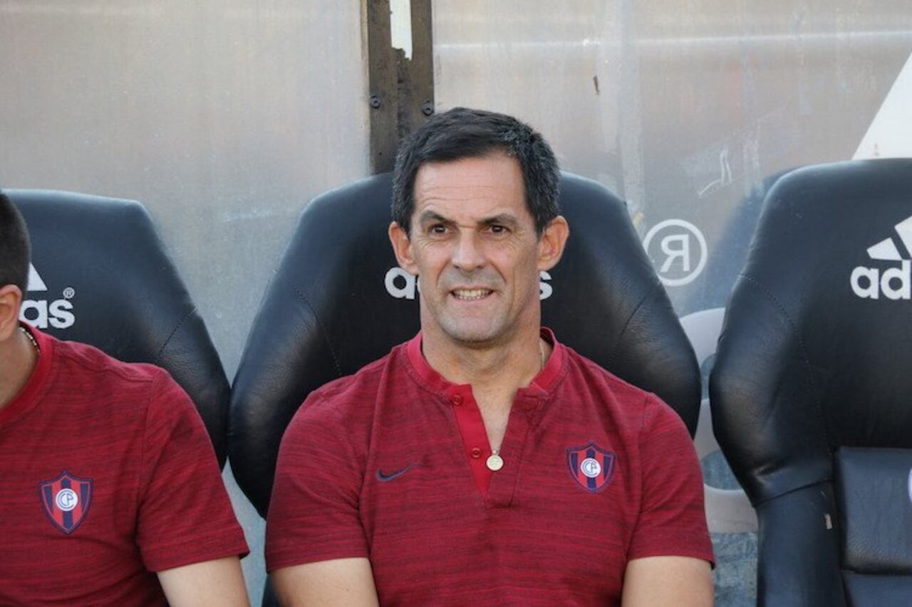 Durante su interinato, Bernay consiguió 6 victorias y 3 derrotas en el 2019.