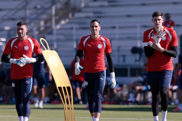 ¿Olveira es el elegido para atajar en el debut?