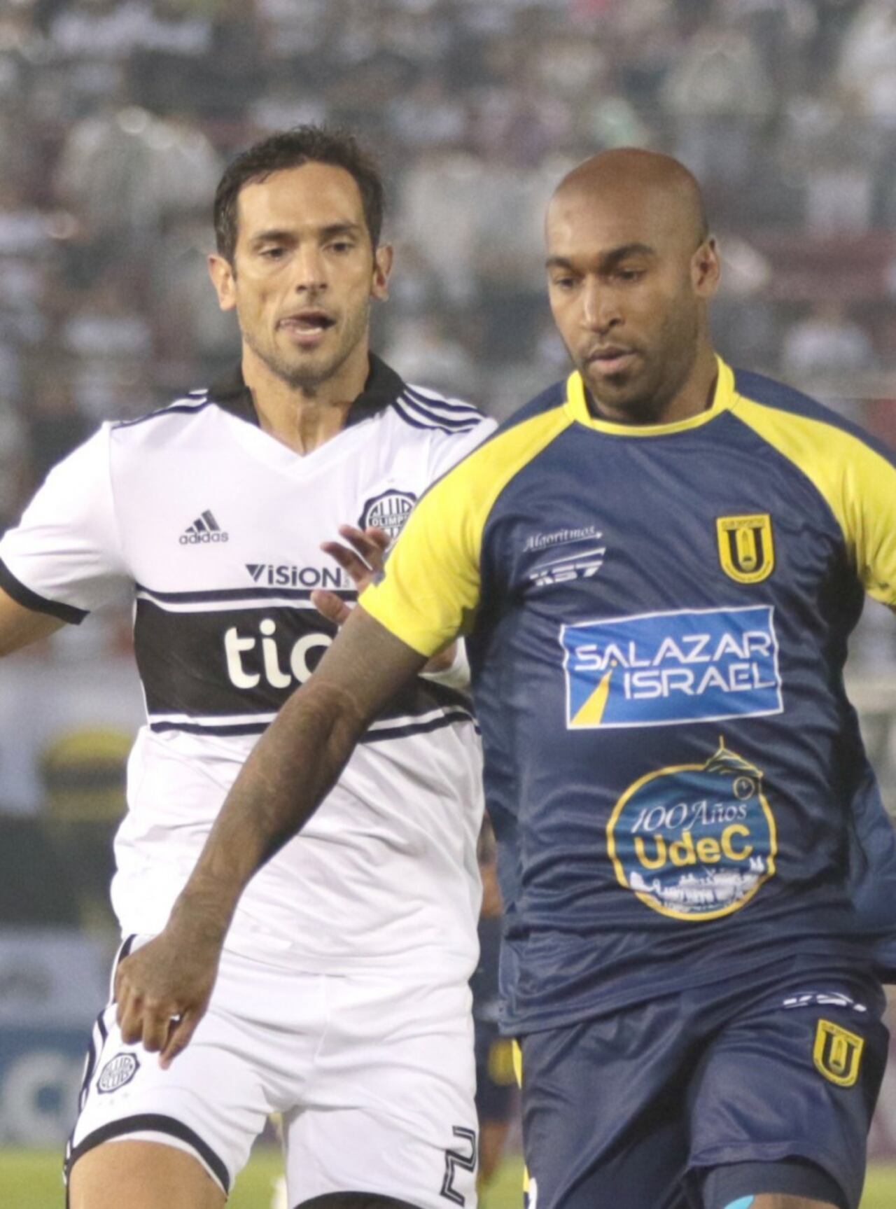 Roque Santa Cruz, capitán e ídolo de la Franja.