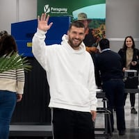 Ya está Payne, pero el Decano quiere más
