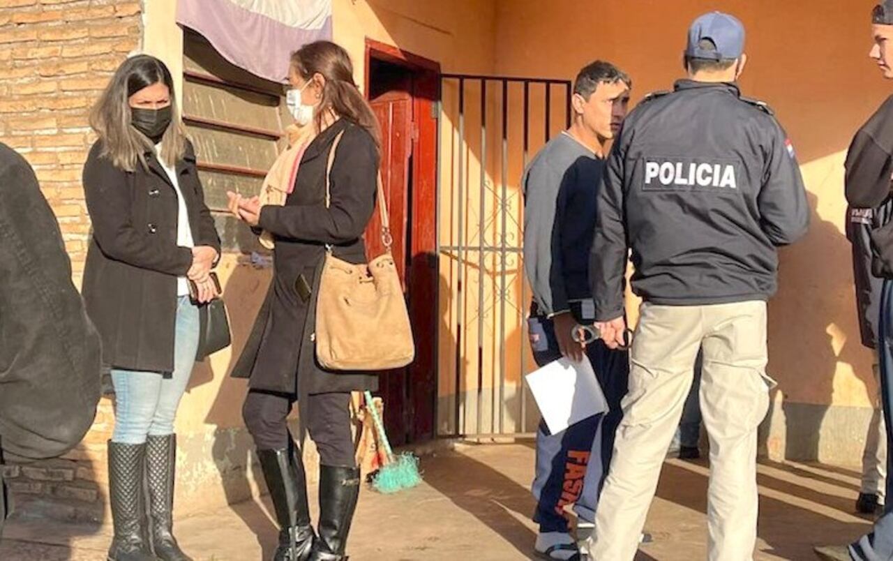 La Fiscalía continúa investigando un esquema de trata de personas.