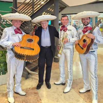 ¡Romanticón! Atendé el pedido de Carlos Martini