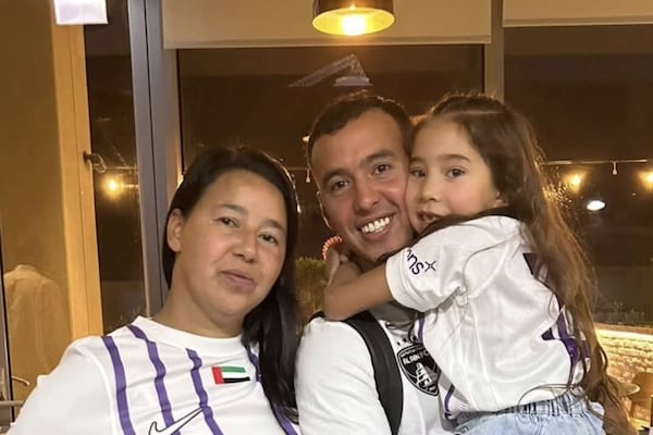 “Mi papá le hizo unos botines que le apretaban los dedos”
