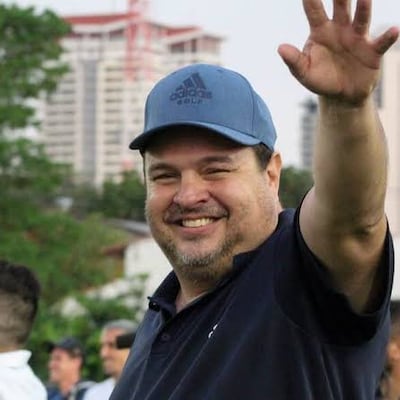Presidente de Ameliano dice que “código de vestimenta” es “una boludez”