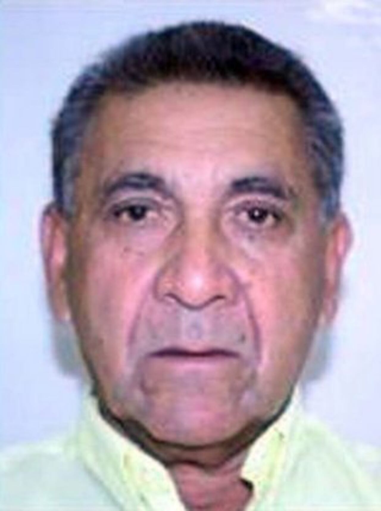 PAPÁ. Don Emiliano Santacruz.
