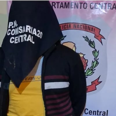 Se entregó el supuesto feminicida de Lambaré