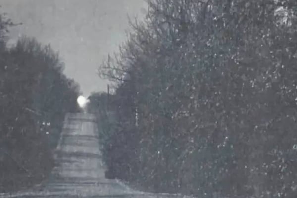 Luz misteriosa escolta a camioneros en el bajo Chaco