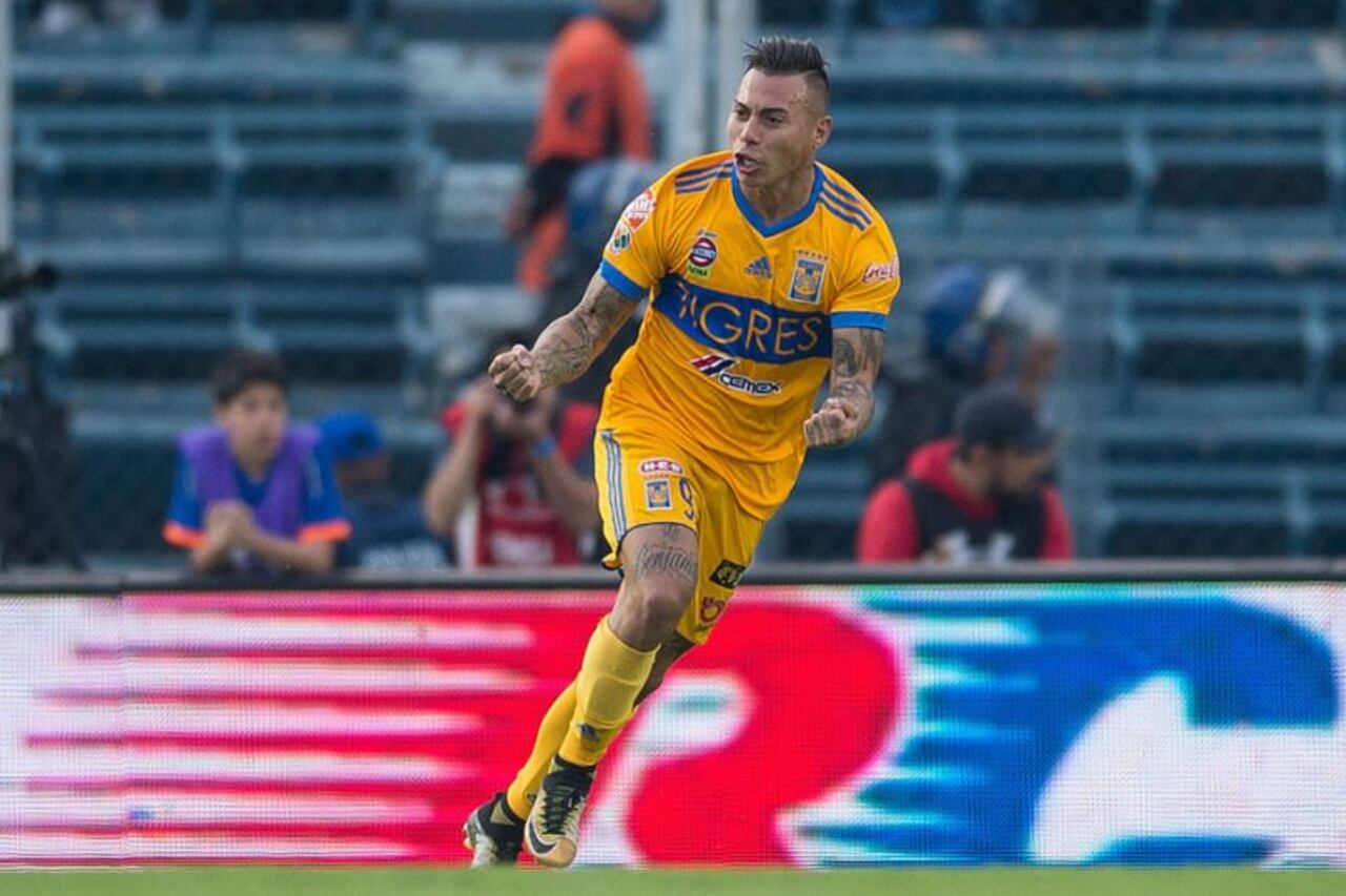 Eduardo Vargas sigue en el interés de Olimpia hína.