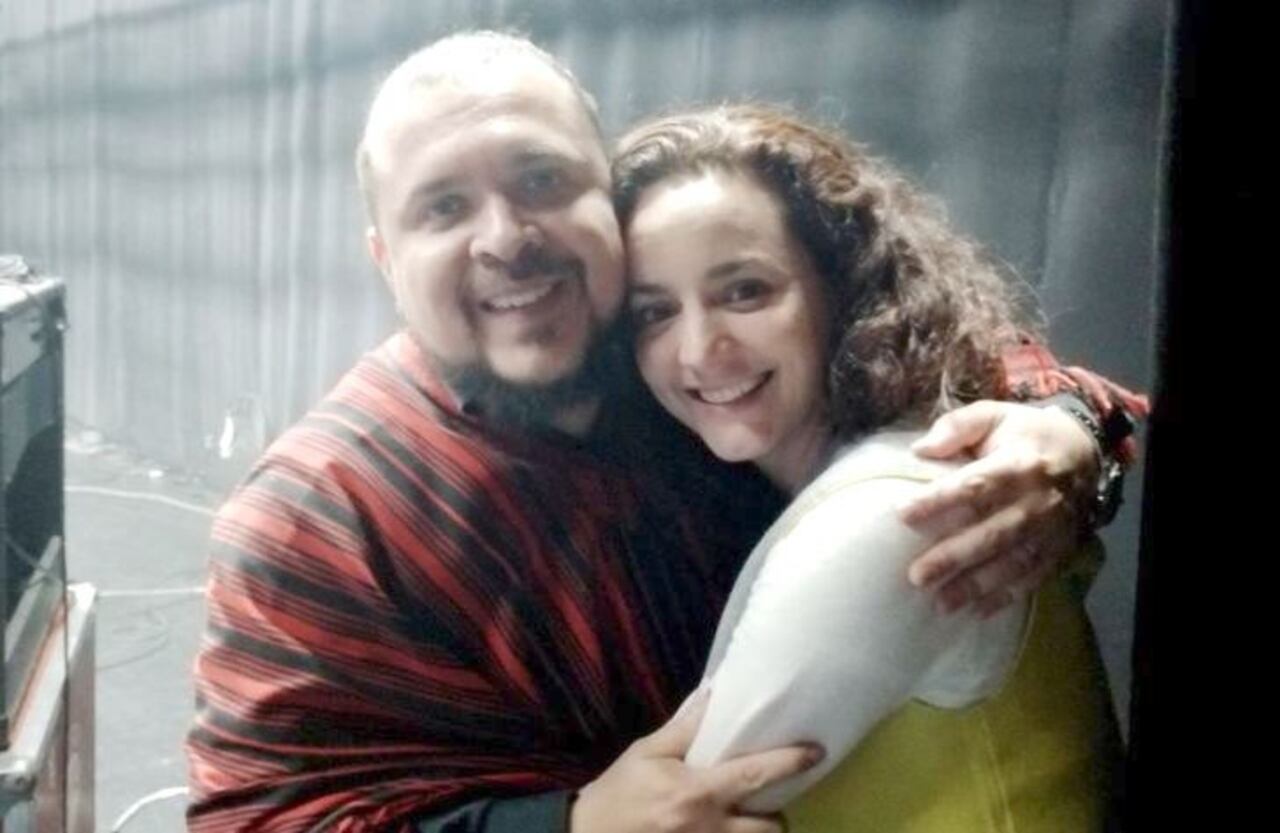 Carolina Báez y Dani Meza, los primeros ganadores de “Rojo”.