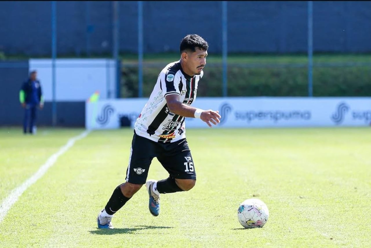 “Toto” Villagra, futbolista ñarõ del Pilcomayo.