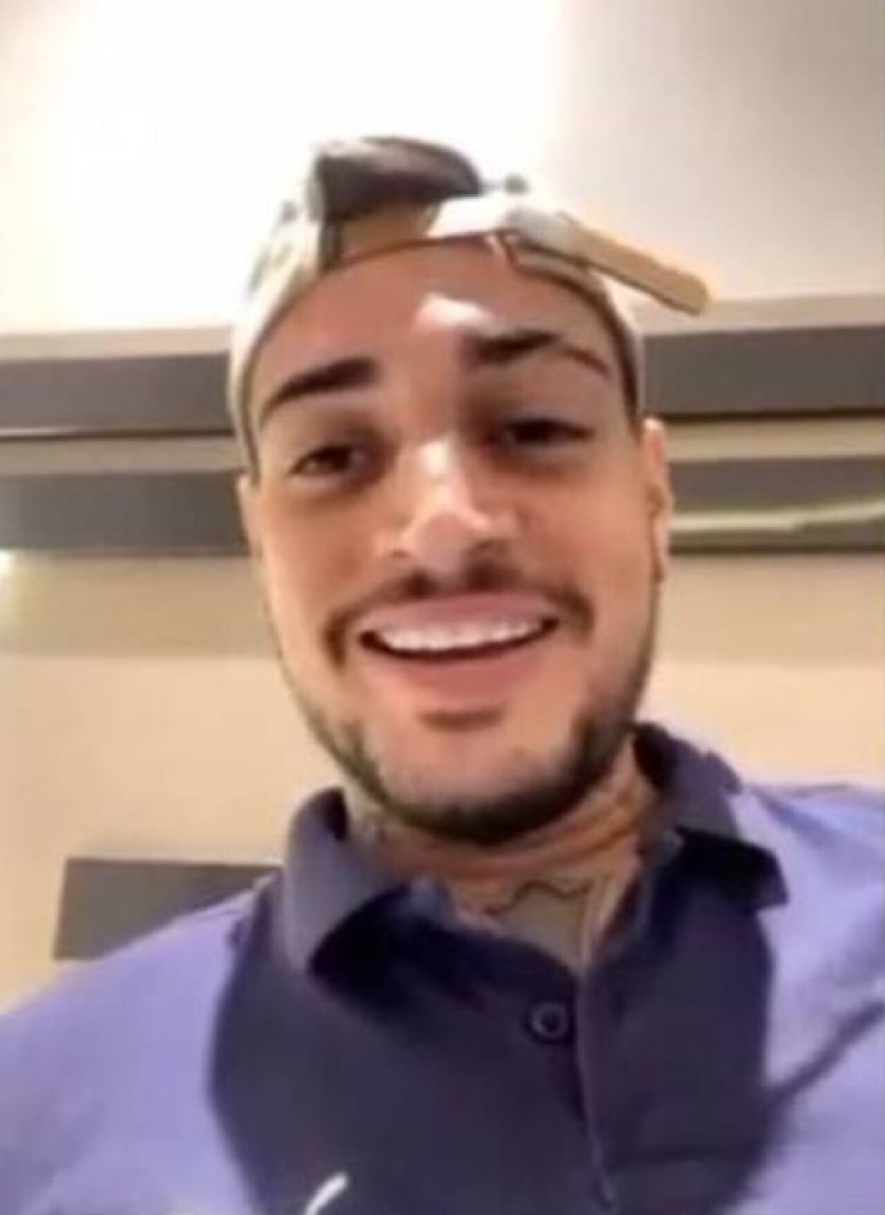 Jean Fernandes dio a conocer su buena nueva durante una transmisión. (Captura de pantalla)