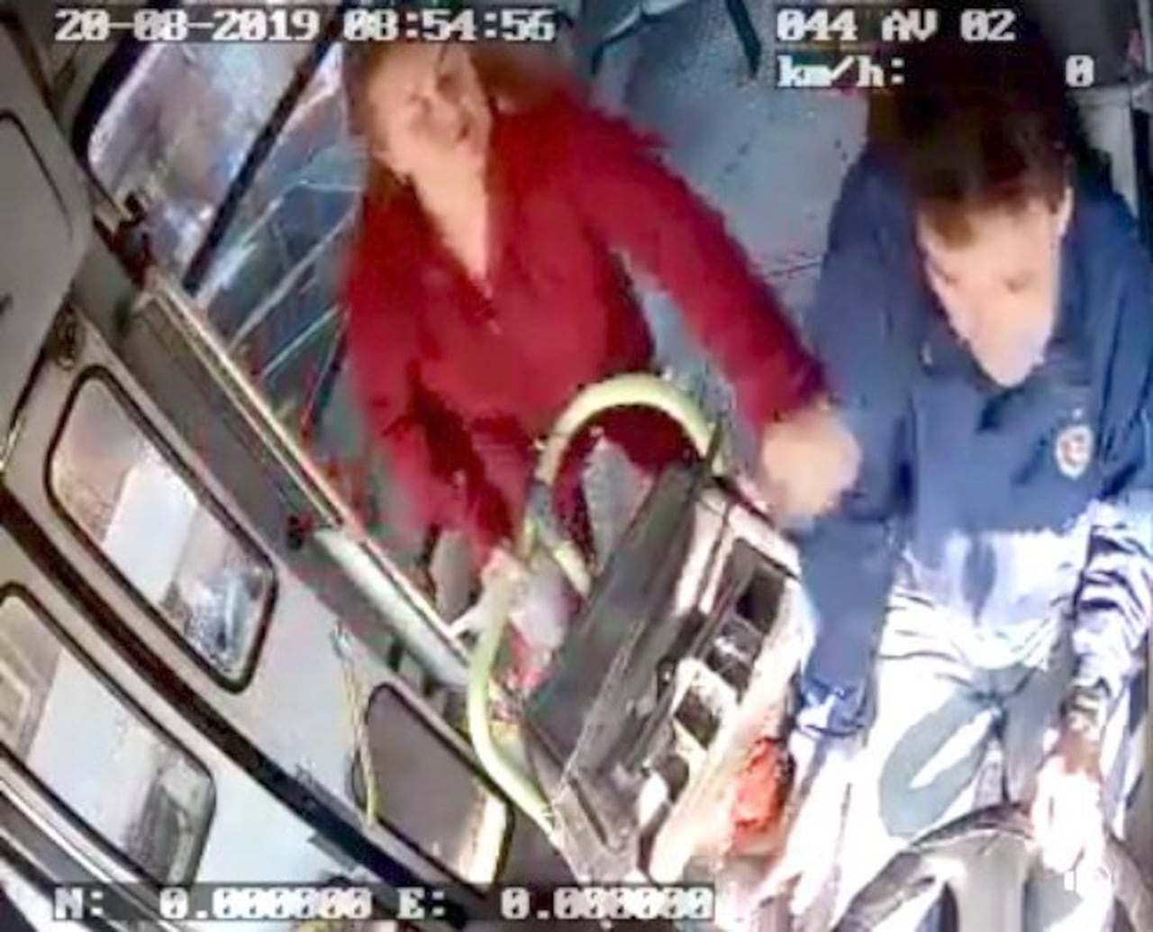 Video del momento donde fue agredido por la pasajera.