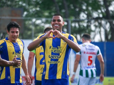 En choque por la permanencia, el “Kure” castigó duro al “Rubito”
