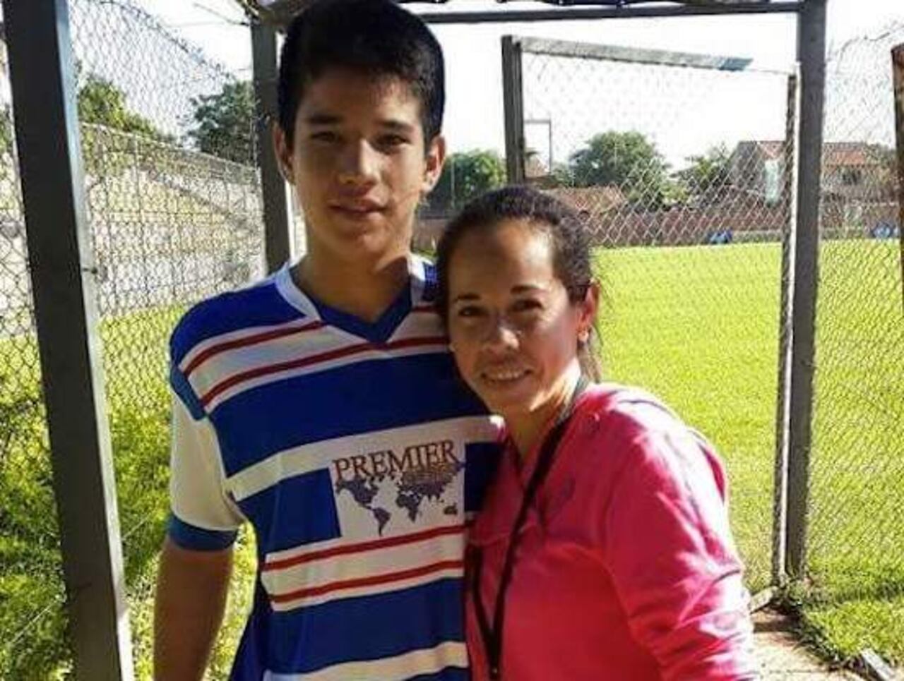 INSEPARABLES. En otro momento, doña Noelia junto con su hijo Bruno.