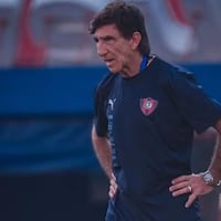Costas está entre tres delanteros para acompañar a Vegetti