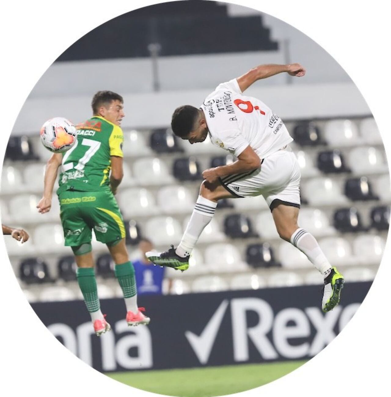 Brian Montenegro y su aporte goleador tras un córner.
