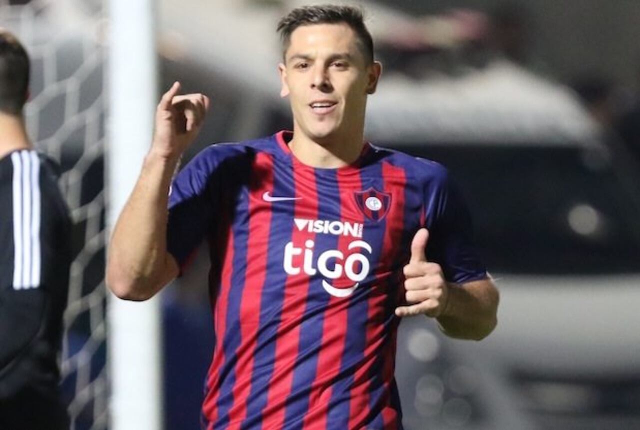 ENCENDIDO. Diego Churín suma 4 goles en el Clausura.
