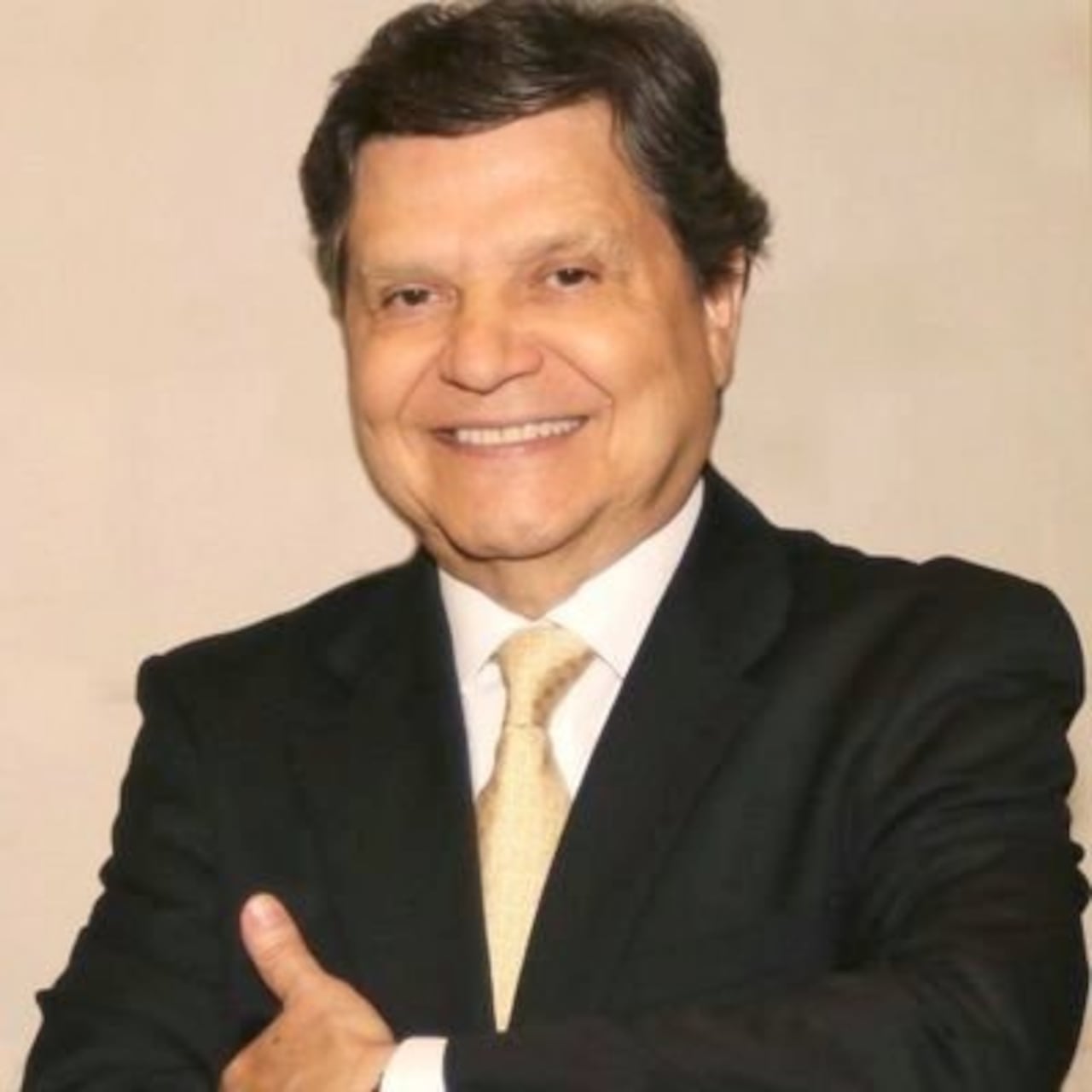 Euclides Acevedo, ministro del Interior.