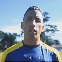Lucas Barrios es el nuevo DT de un chanchón en crisis