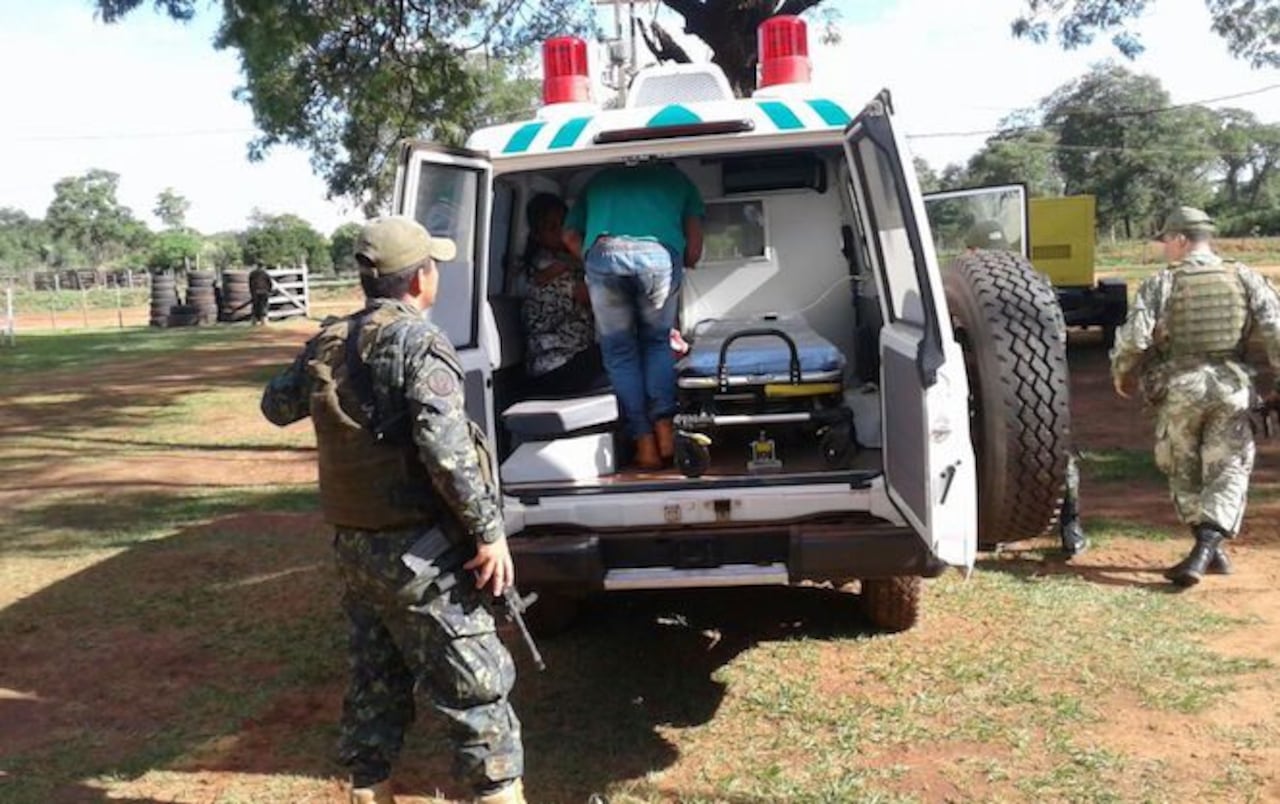 EN EL MÓVIL. El bebé no quiso esperar y nació a bordo de la ambulancia del FTC.