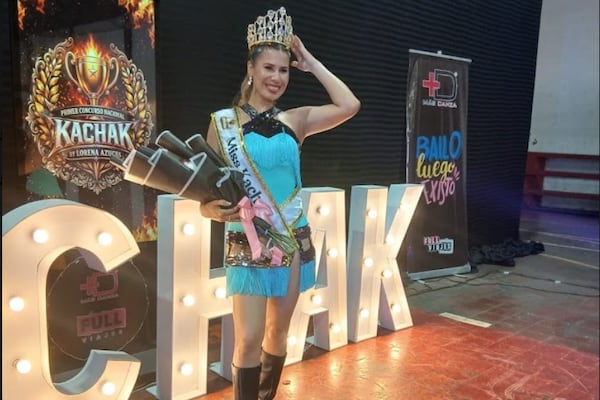 La “Miss Kachak” le chutó a su novio por no ser cachaquero