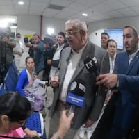 Ministro cayó de sorpresaite al Hospital de Calle’i y se topó con las largas filas