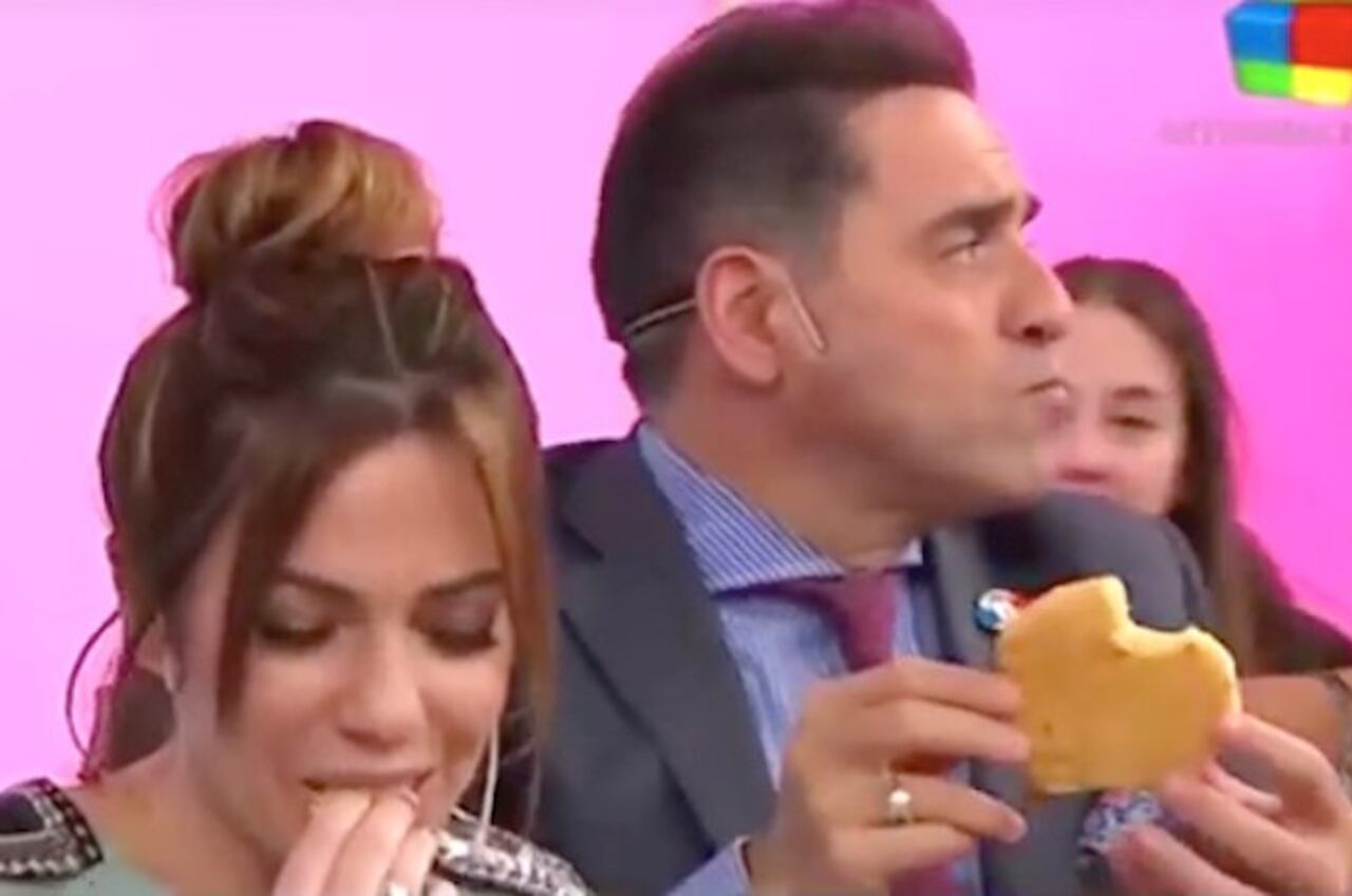 El conductor como los panelistas e invitados saborearon la delicia ¡paraguaya!