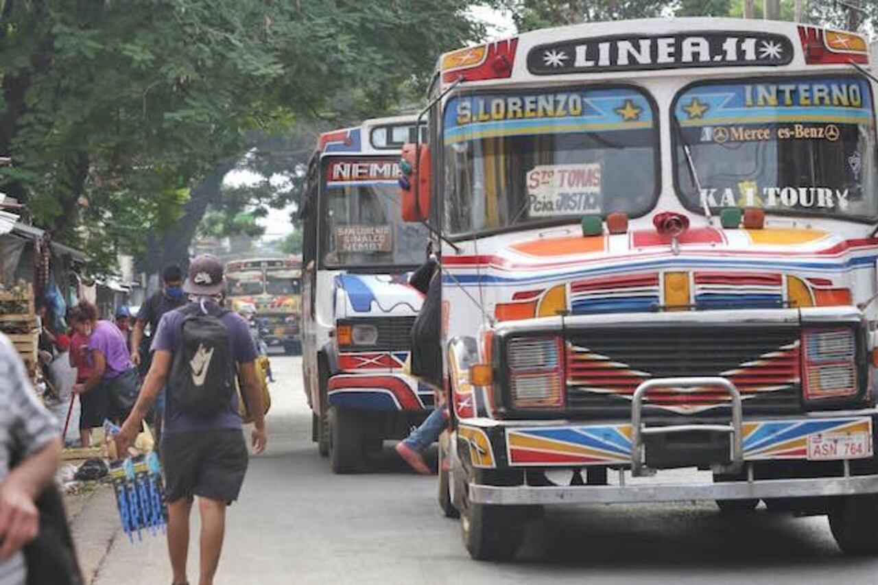 El transporte se fue regularizando lento en el segundo día.
