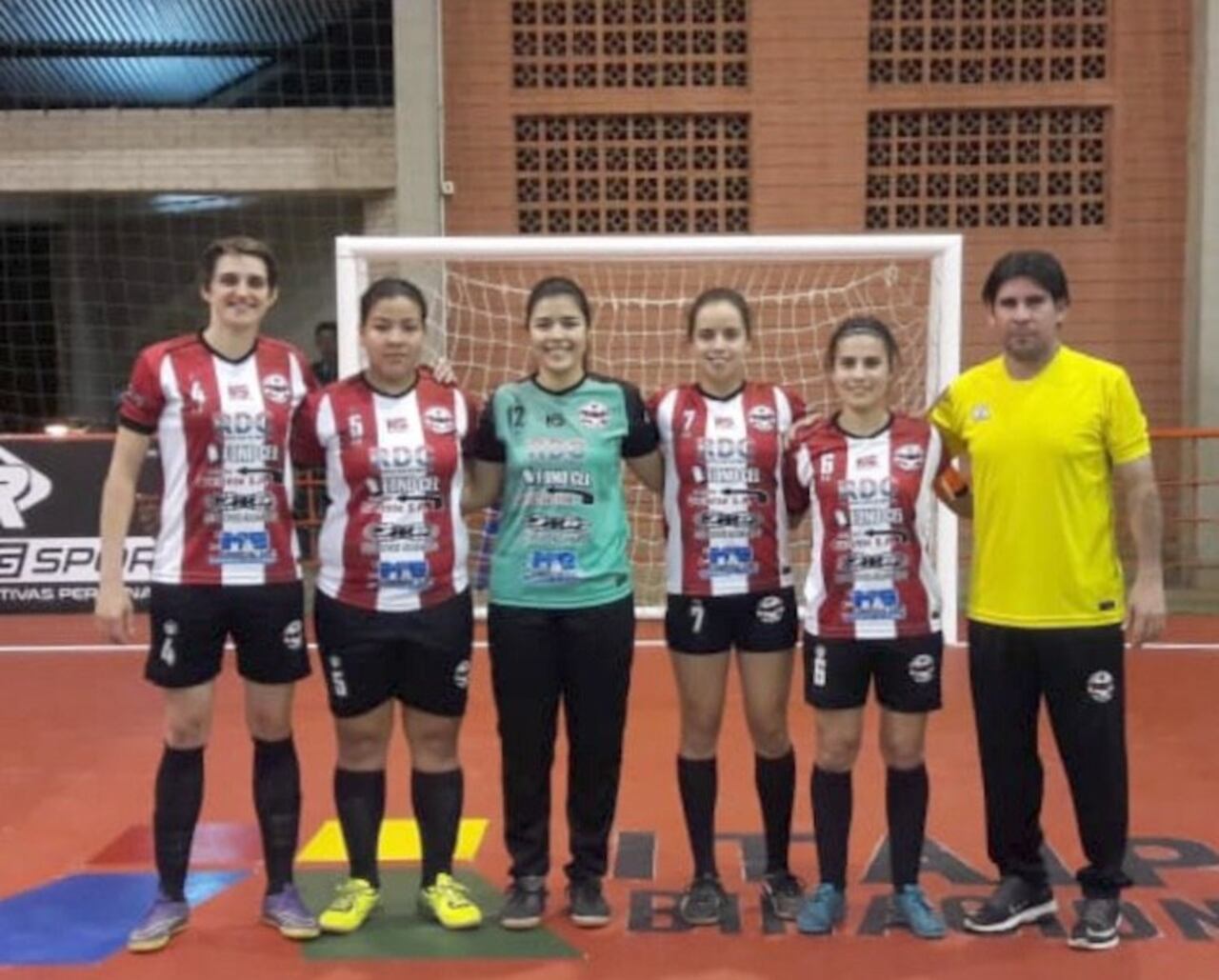 En su etapa de jugador, Luis fue uno de los 2 peloteros que jugaron los 3 Nacionales que se hicieron en Presidente Franco.
