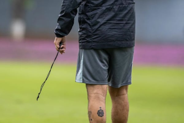 Tatuaje “yetatore” preocupa en la “O”