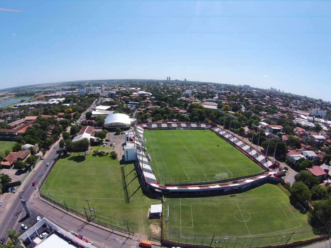 Estadio "La Huerta" del club Libertad. Foto (Archivo)
