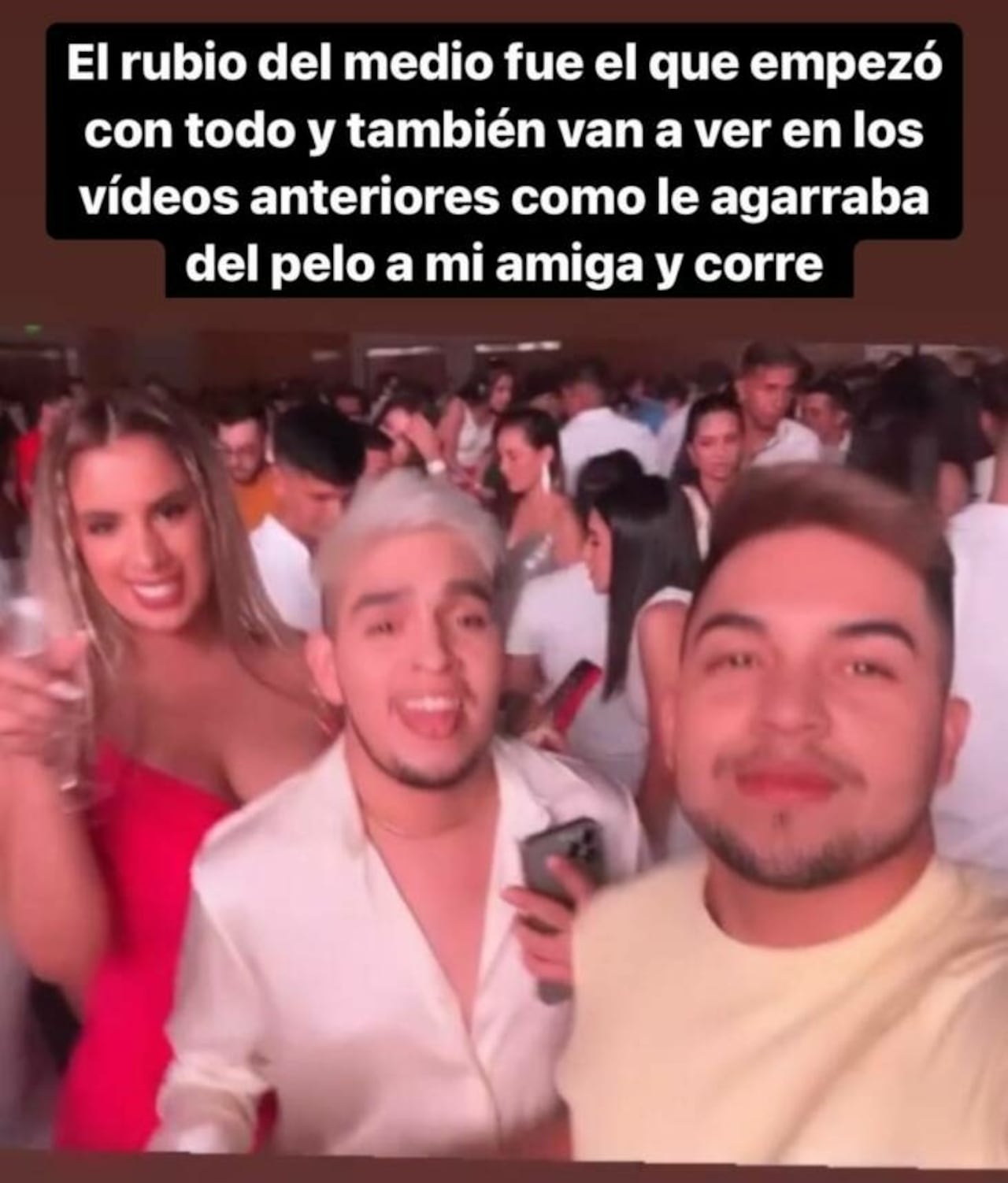 EWn la foto, la modelo Taty Giménez y los que habrían iniciado el tumulto. (Foto: @ara.zelaya19)