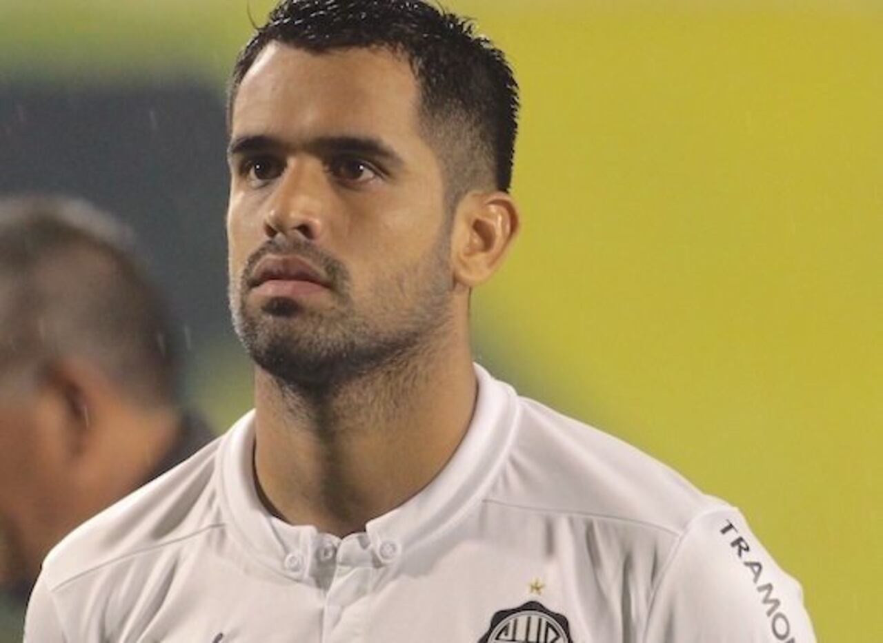 VUELVE. Carlos Rolón.