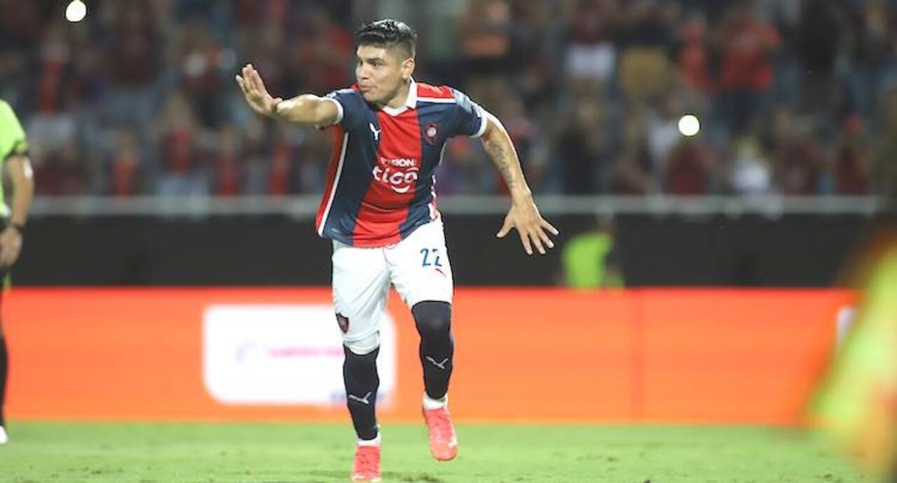 Claudio Aquino, goleador y figura clave del Azulgrana.