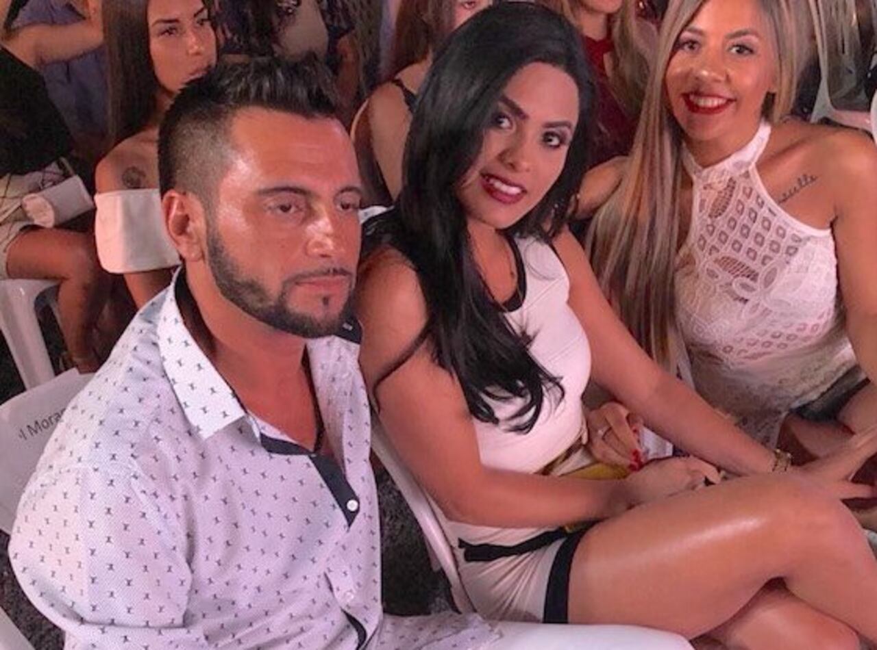 FOTO DE LA POLÉMICA. Por esta foto se enojó Julia y se peleó con su ex. Él, después de la discusión, le comunicó que la relación terminó. Gisselle Zárate aparece al lado del productor chileno.