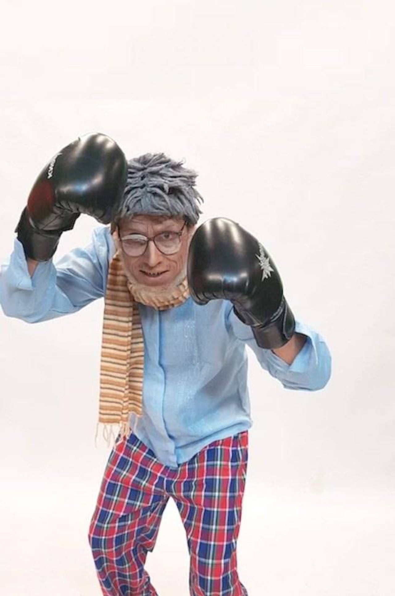 Enrique Pavón, con su personaje más exitoso de todos, "El Abuelo", prepara un monólogo de humor para el 11 y 12 de noviembre.