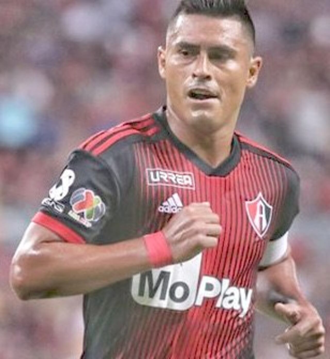 Osvaldito Martínez, volante.