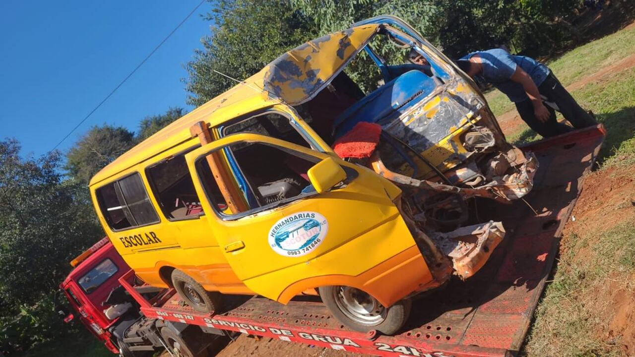 Así quedó el transporte tras el accidente.