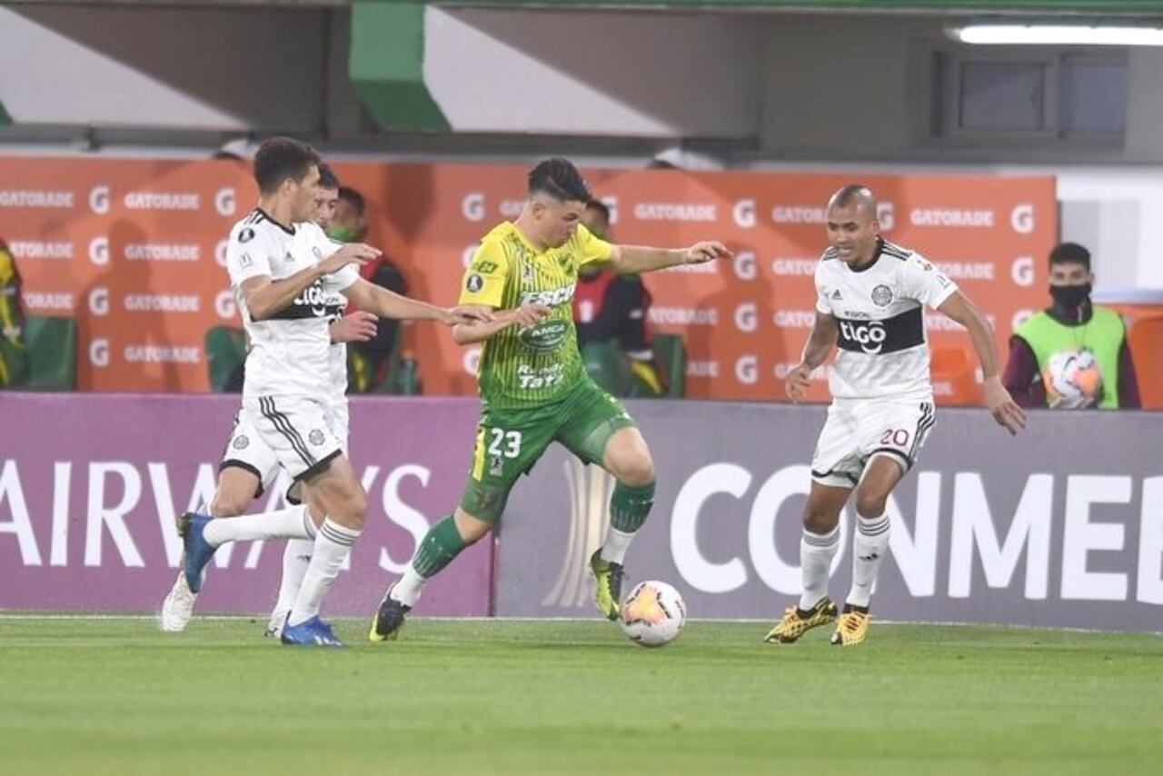 Olimpia no pudo de visitante y pasó al tercer lugar en su grupo.
