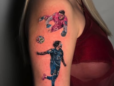 Se tatuó los penales de Gill y Canale